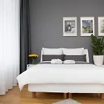 44 Apartman *